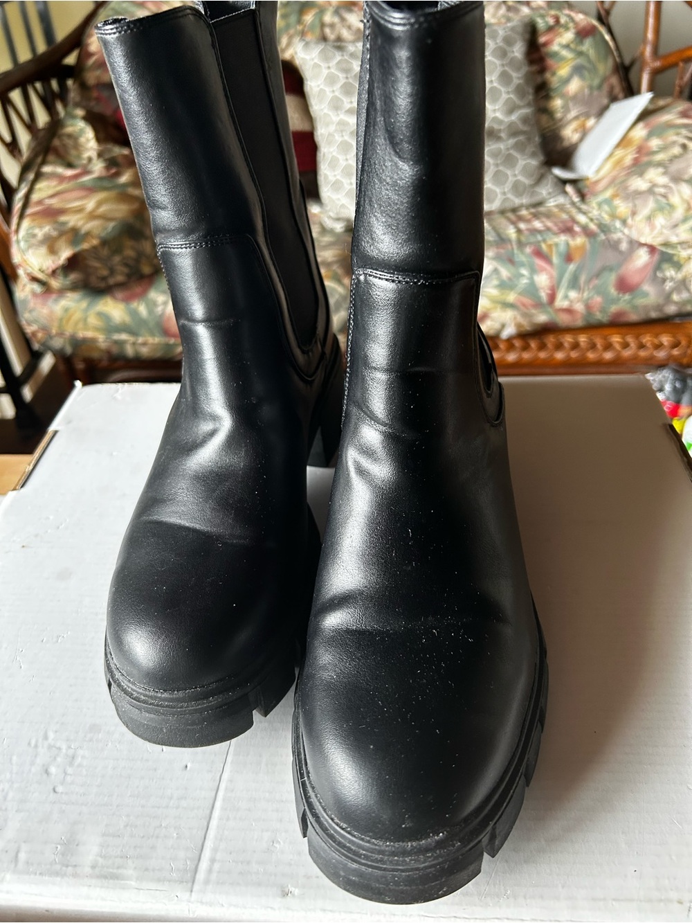 Women’s Black Leather Boots 9.5